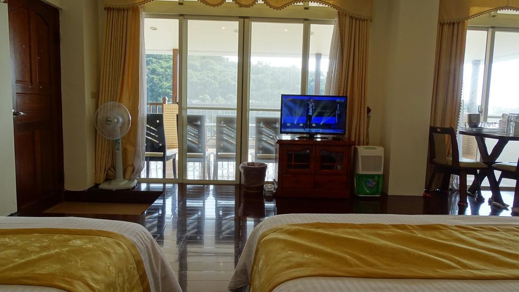 Emoonten Homestay Sanzhi Extérieur photo